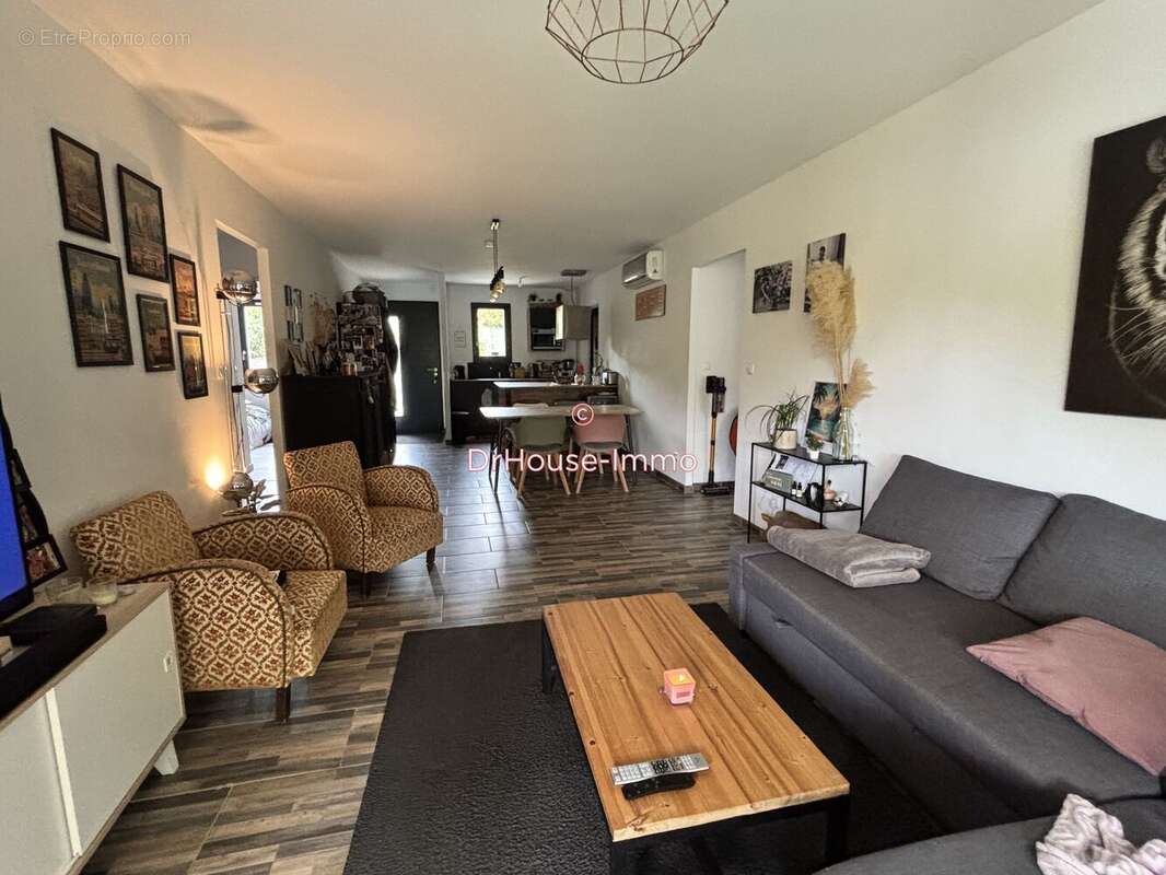 Maison à COULOUNIEIX-CHAMIERS