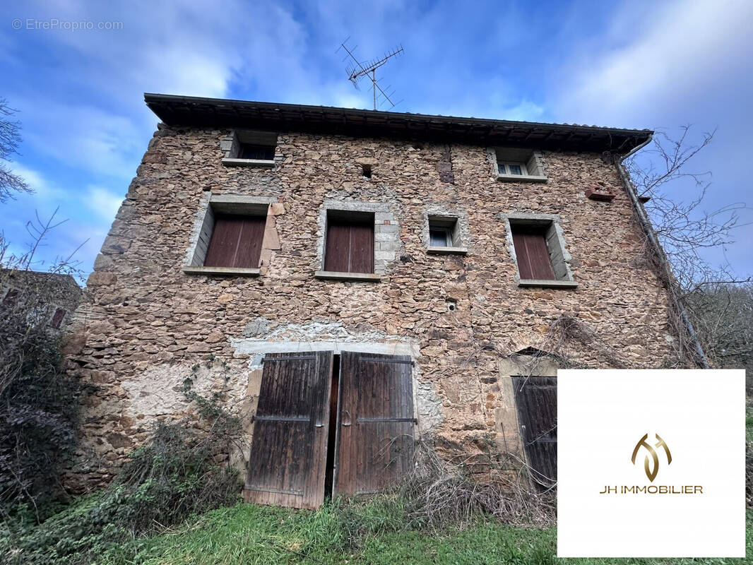 Maison à LAGUEPIE
