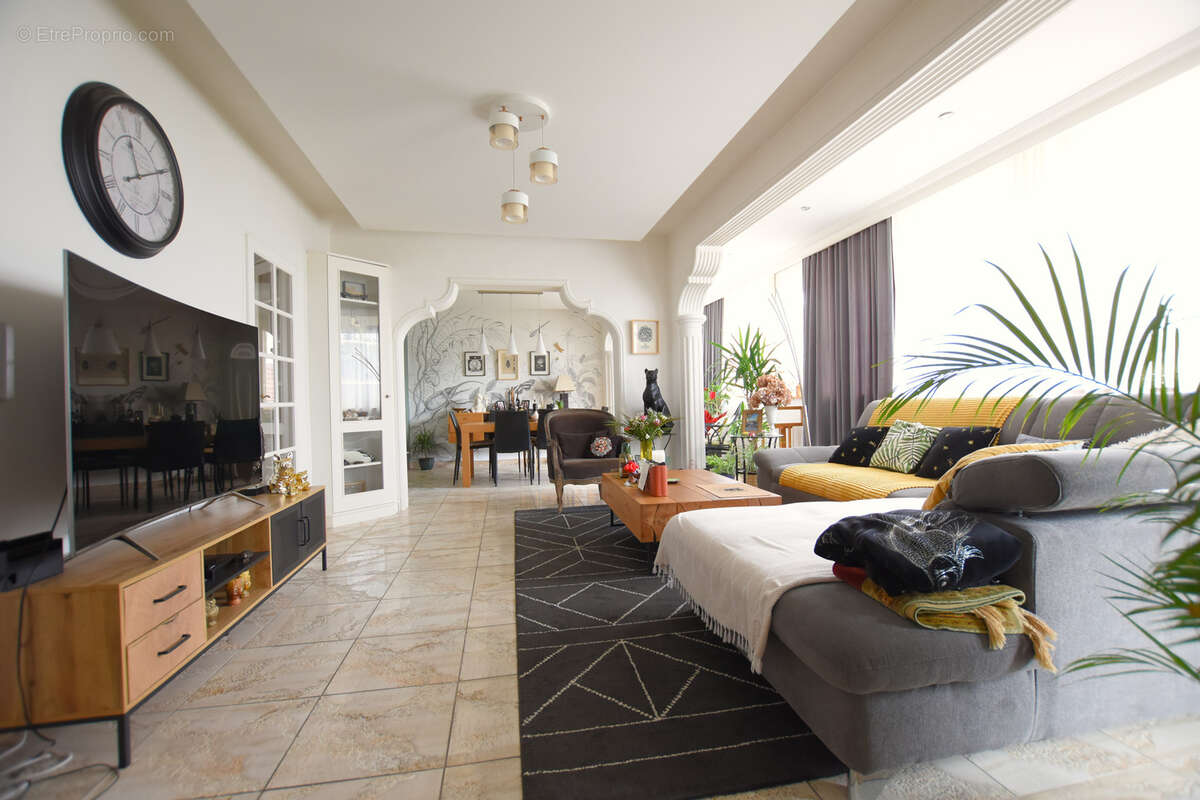 Maison à LES ESSARTS-LE-ROI