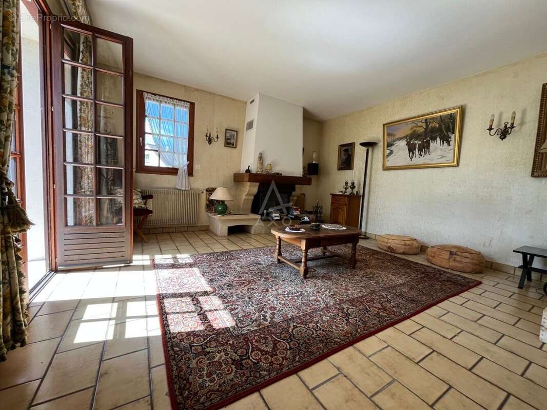 Maison à BRETTEVILLE-SUR-ODON
