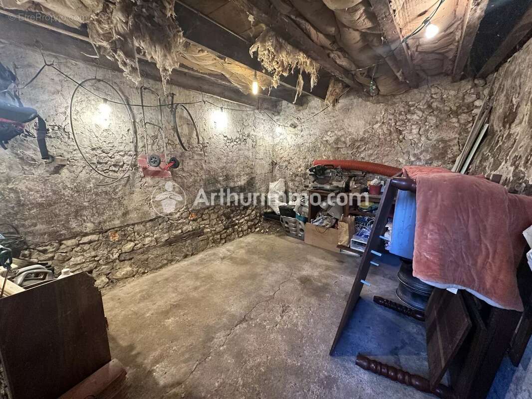 Appartement à SAINT-ASTIER