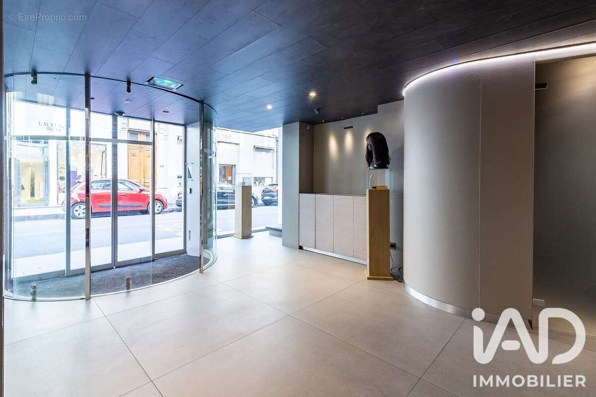 Commerce 150 m² à Lyon-2e  - photo 3