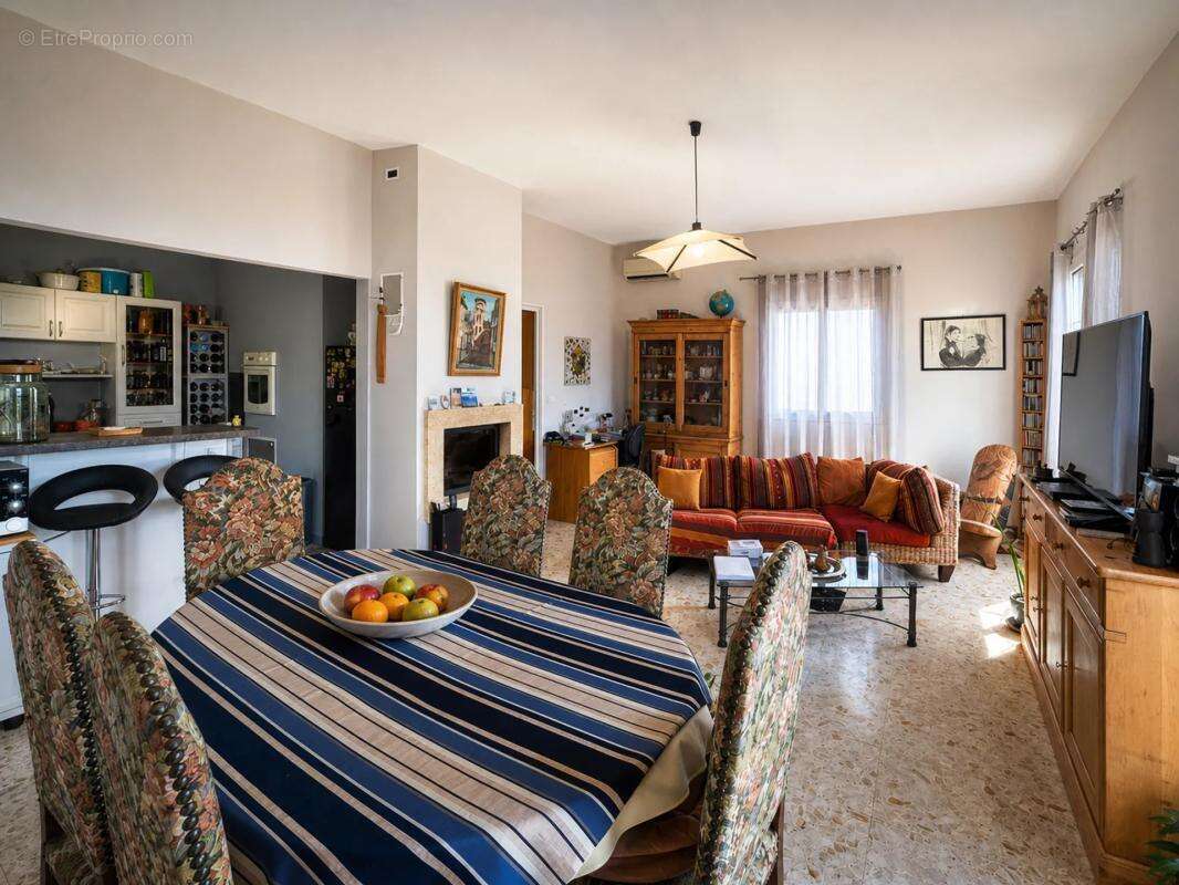 Haut de villa de 4 pièces de 94 m² à La Seyne-sur-Mer - photo 3