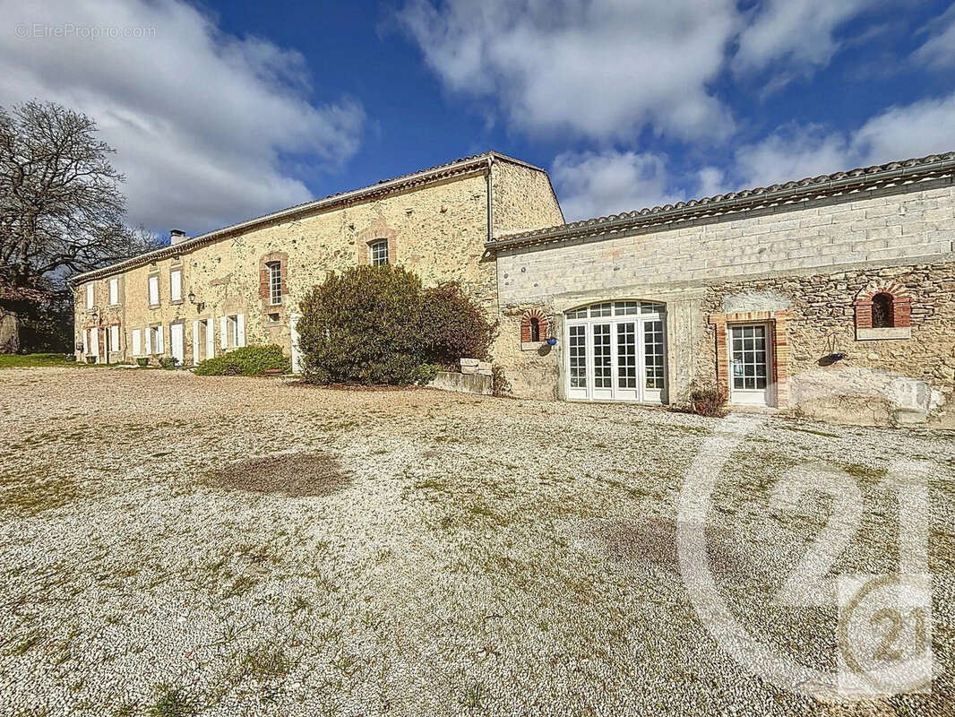 Maison à ISSEL