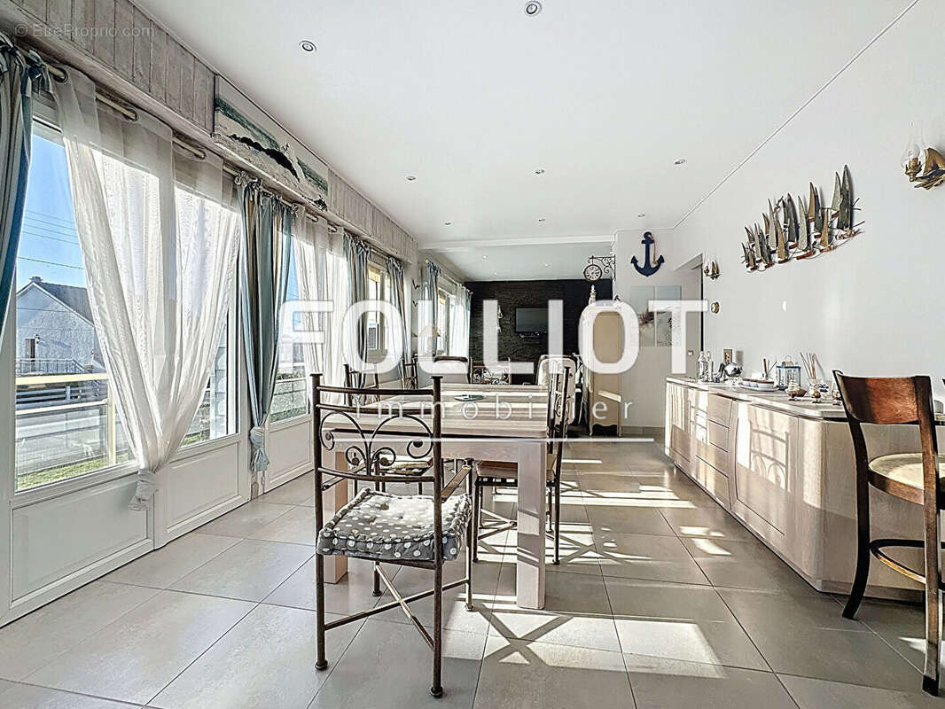 Maison à HERMANVILLE-SUR-MER