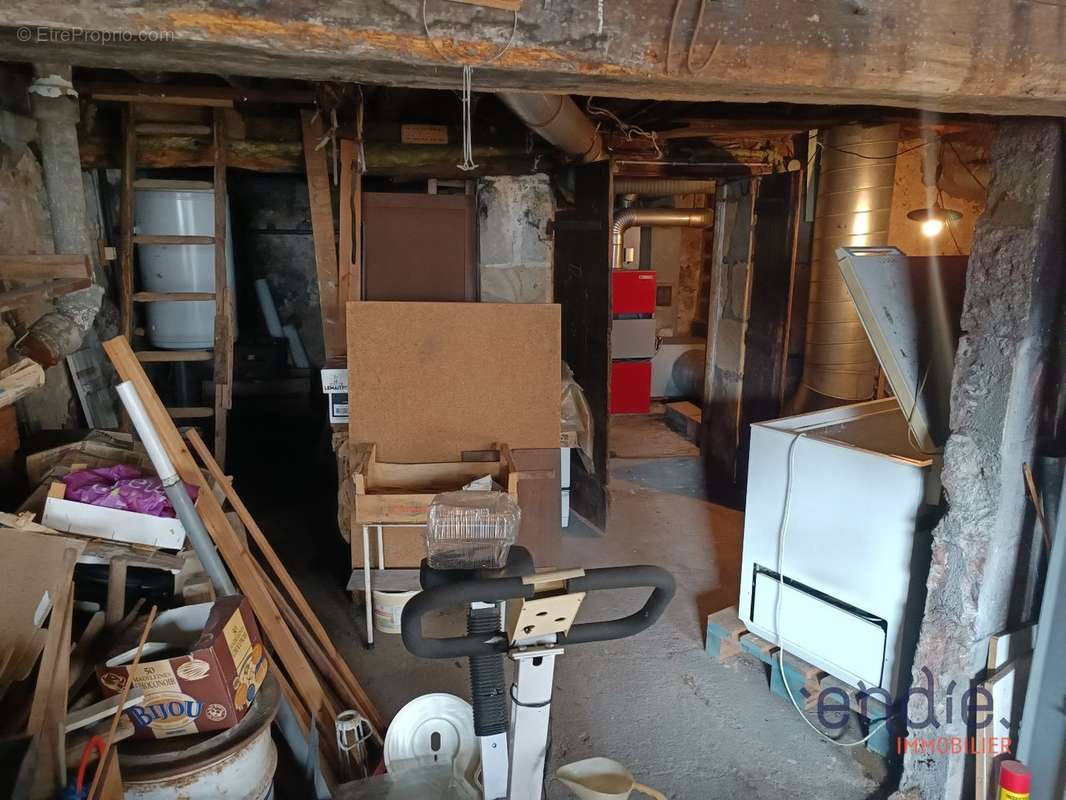 Maison à THENEUILLE