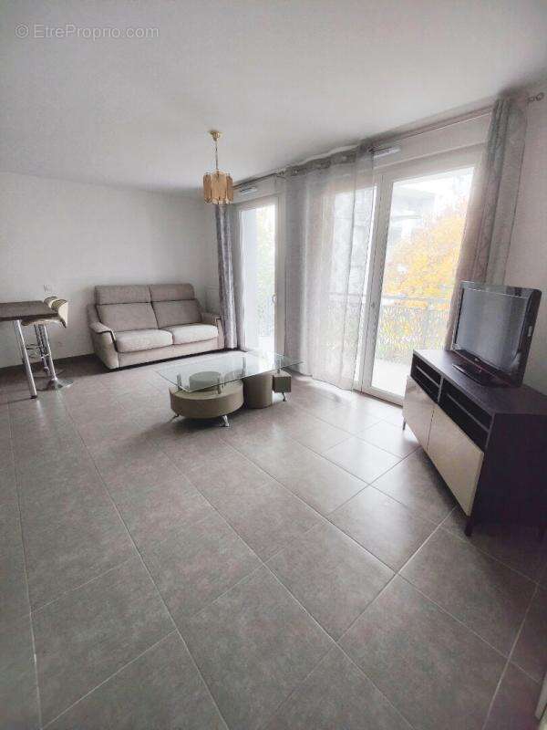 Appartement à MEYLAN