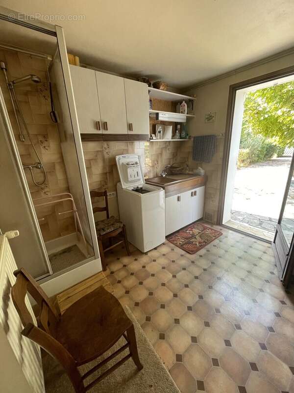Maison familiale avec sous-sol complet et terrain constructible - bergerac - photo 10