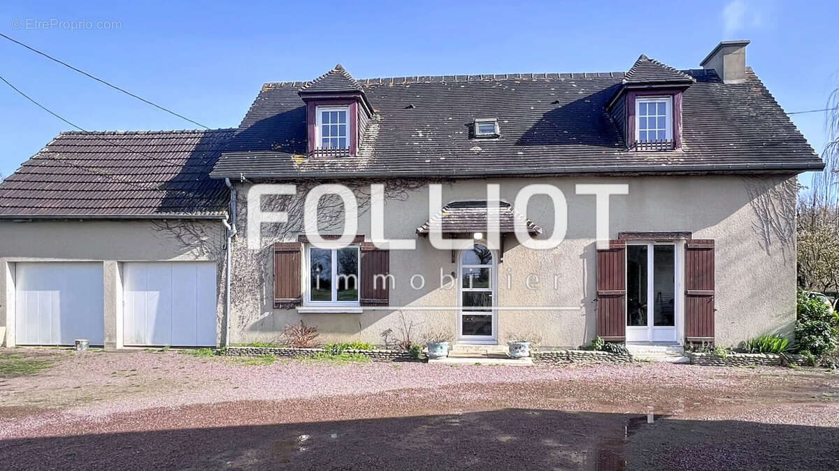 Maison à SAINT-CLAIR-SUR-L'ELLE