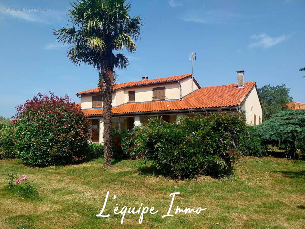 Maison à PUJAUDRAN