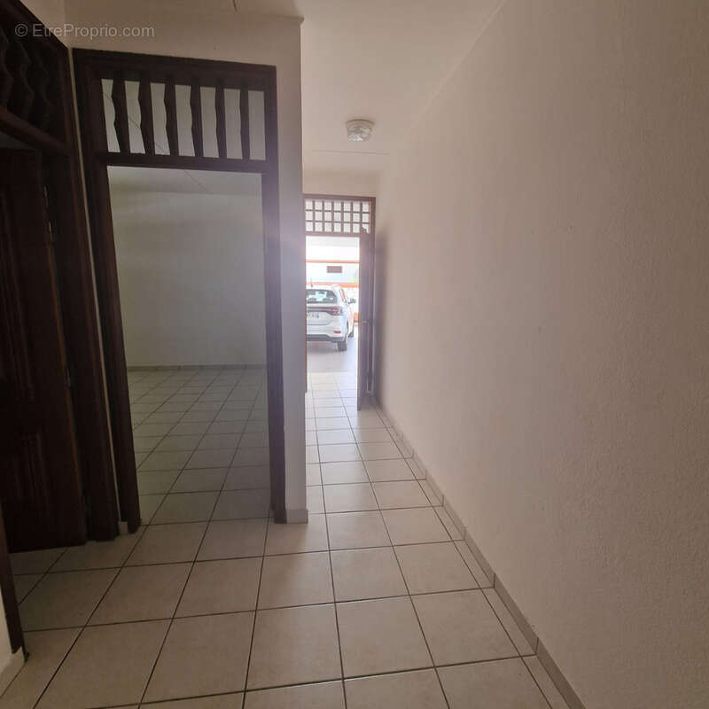 Maison à REMIRE-MONTJOLY