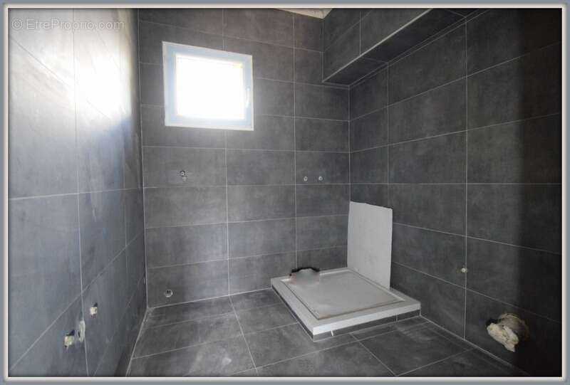 Appartement à vendre 3 pièces GRASSE dans hameau au calme - photo 3