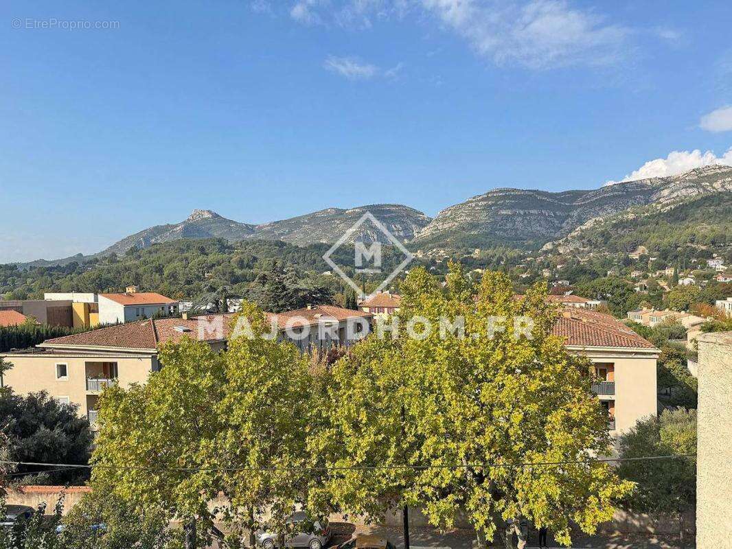 Maison à ROQUEVAIRE