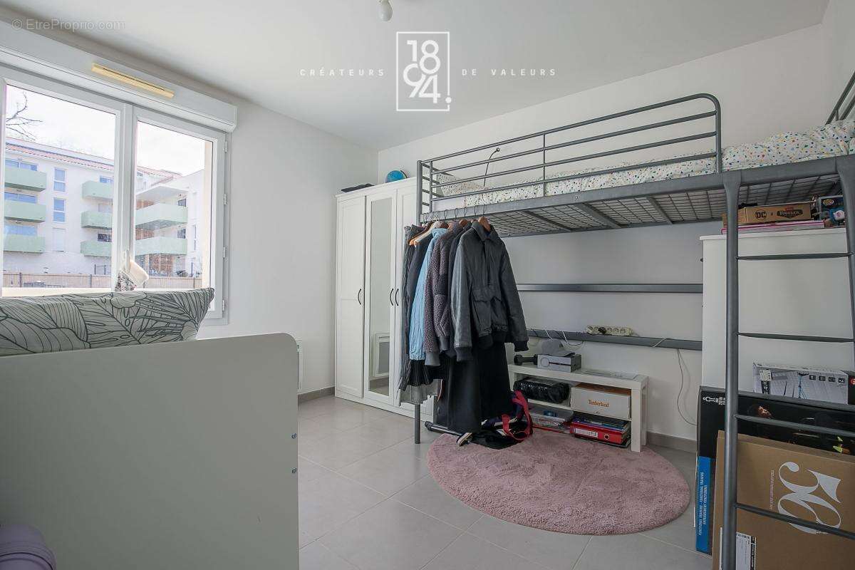 Appartement à MARSEILLE-11E