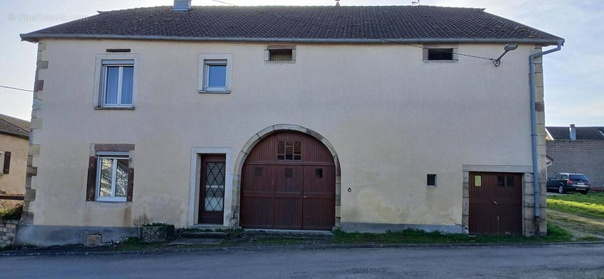 Maison à VILLERS-LES-LUXEUIL