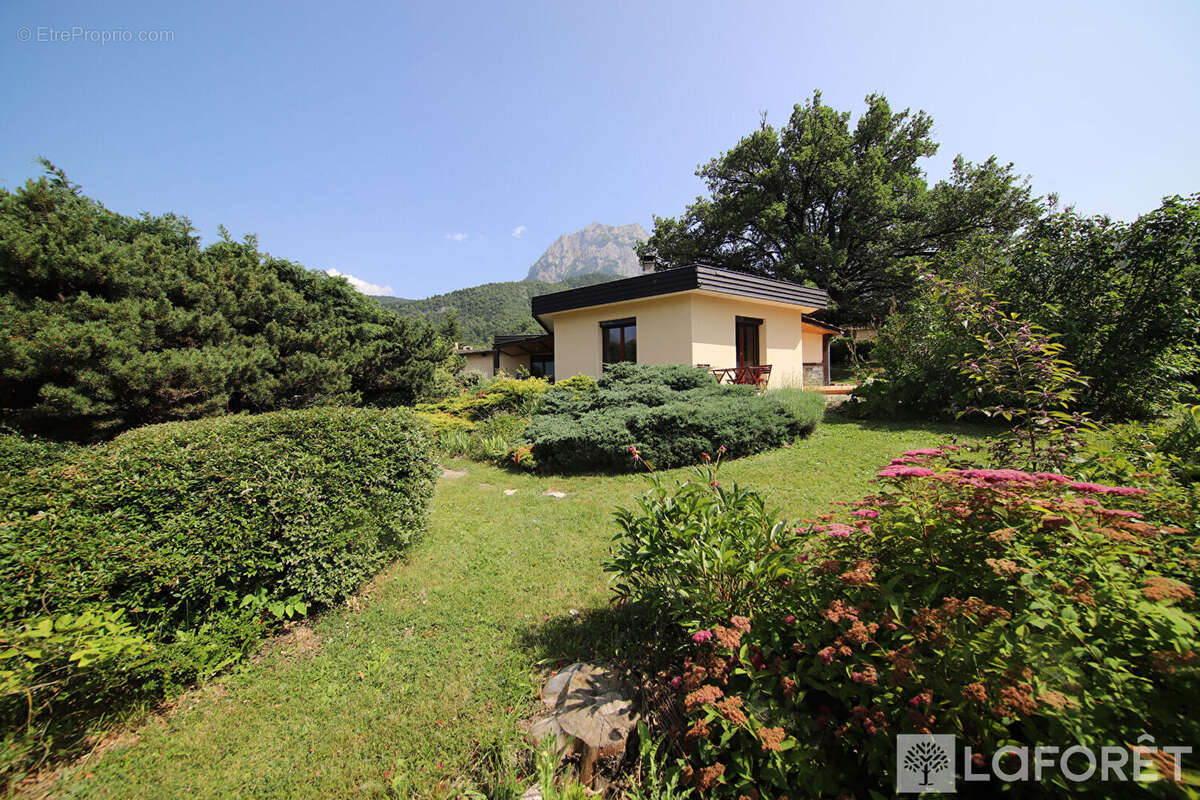 Maison à SAVINES-LE-LAC