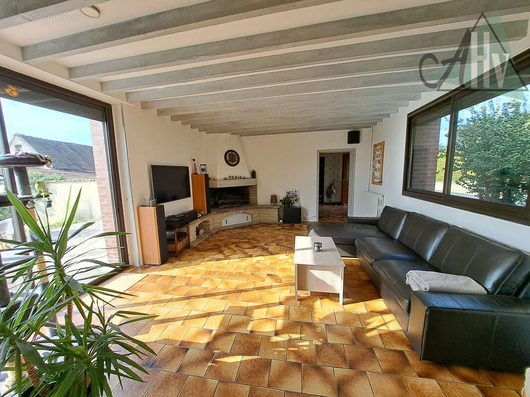 Maison à PONT-SUR-YONNE
