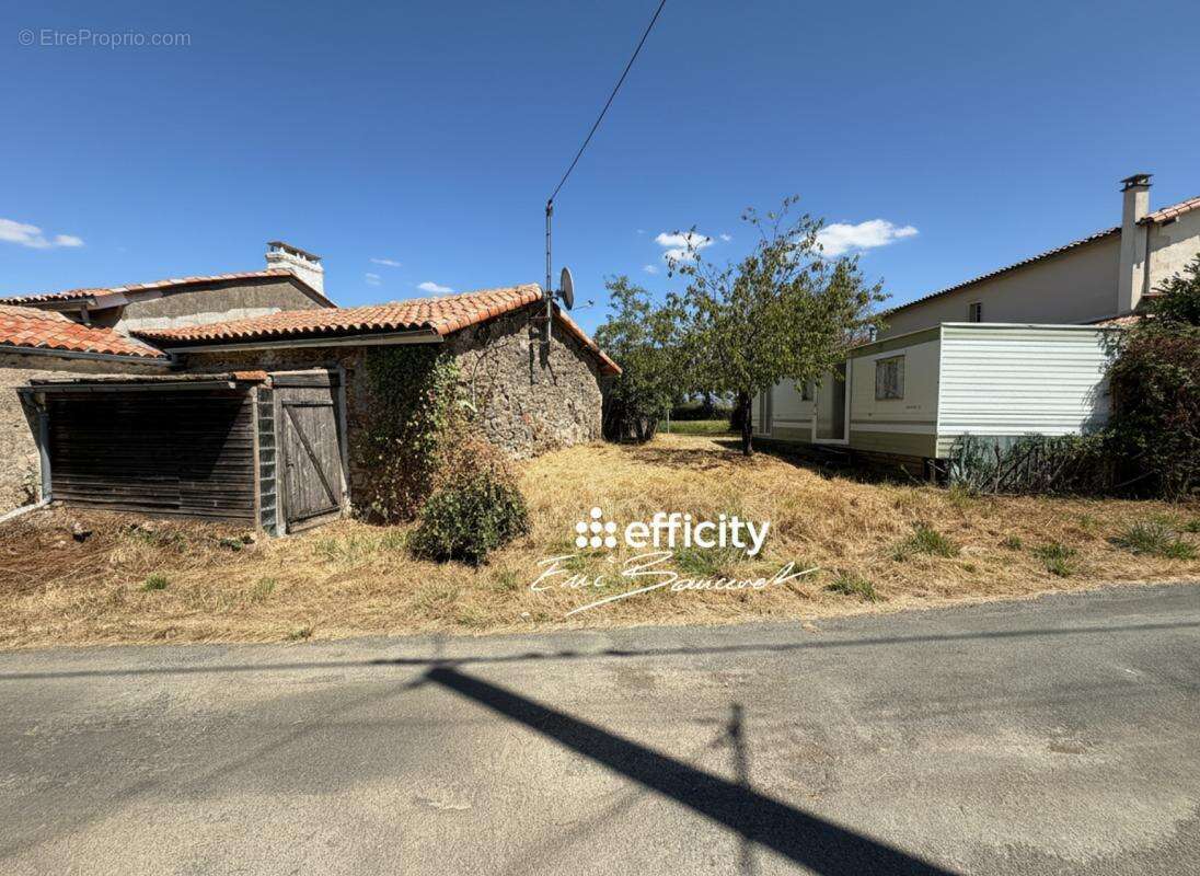 Maison 85 m² à Coutieres  - photo 5