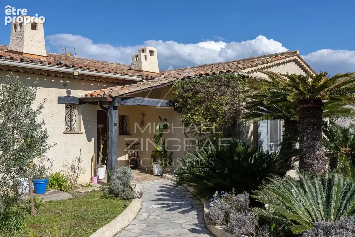 Mandelieu-La Napoule - Vignerons - Élegante maison familiale - photo 4