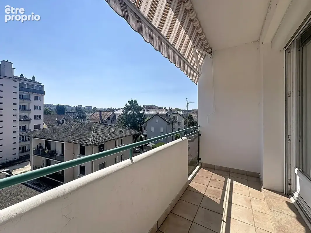 Appartement traversant de 82,64 m² - Dernier étage - À rénover selon vos envies - photo 16