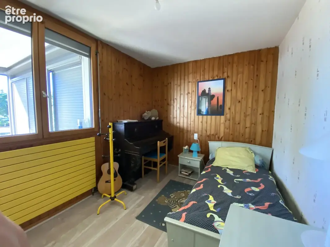 Maison familiale avec piscine couverte, chalet et cabane dans les arbres - photo 19