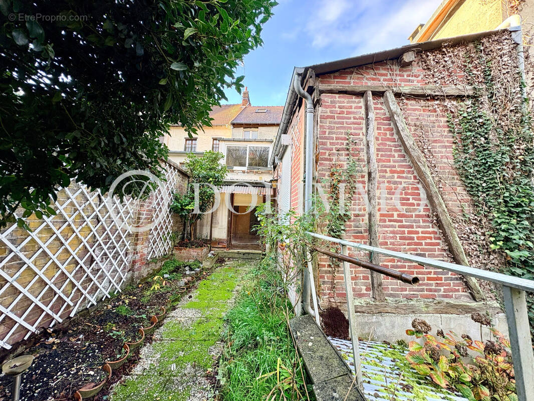 Maison à BEAUVAIS
