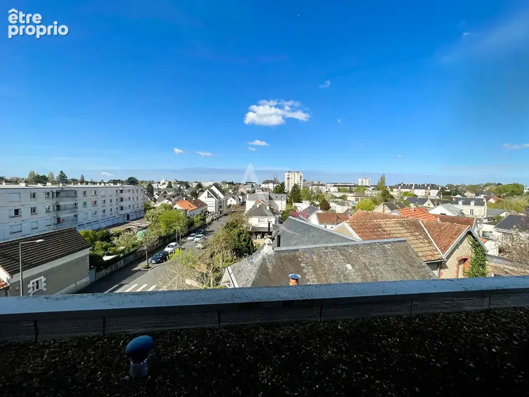 Appartement dernier étage Trois Pièces + Terrasse + Garage - photo 11