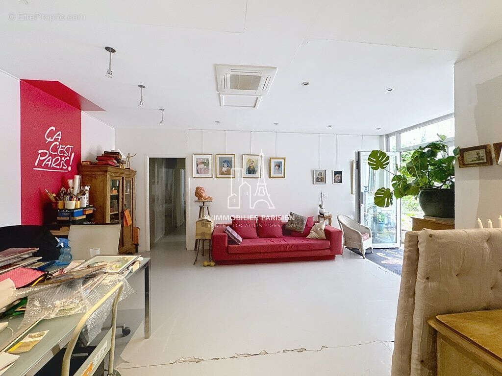 Appartement à PARIS-18E