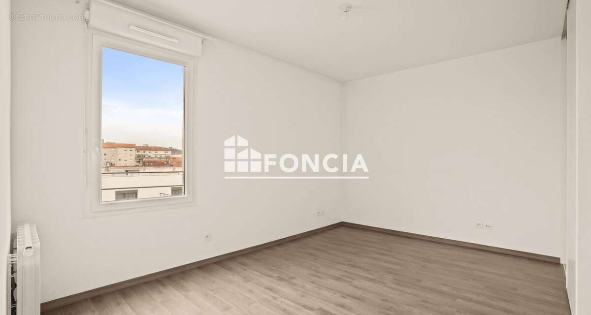 Appartement à LYON-9E