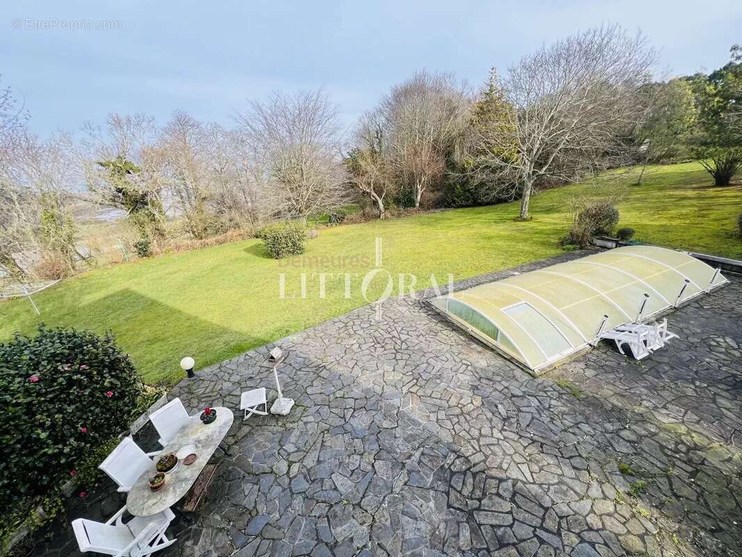 Maison à LEZARDRIEUX