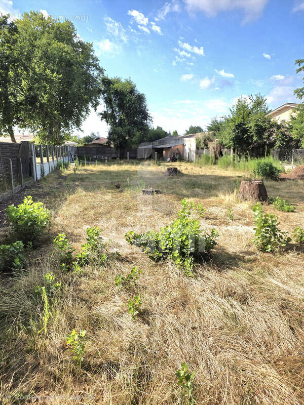 SOUS OFFRE ARÈS   Rare ! Terrain à bâtir de 998 m2 en 2e ligne dans un environnement privilégié - photo 2