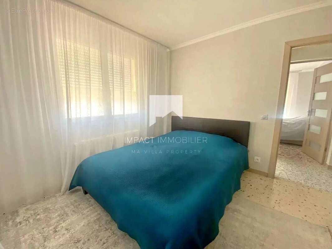 Appartement à LA CRAU