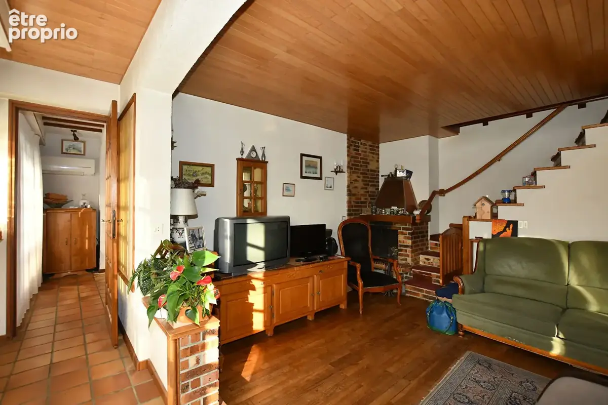 Maison Bois d'Arcy 6 pièces 106 m² hab - 140 m² utiles - 370 m²  de terrain - photo 6