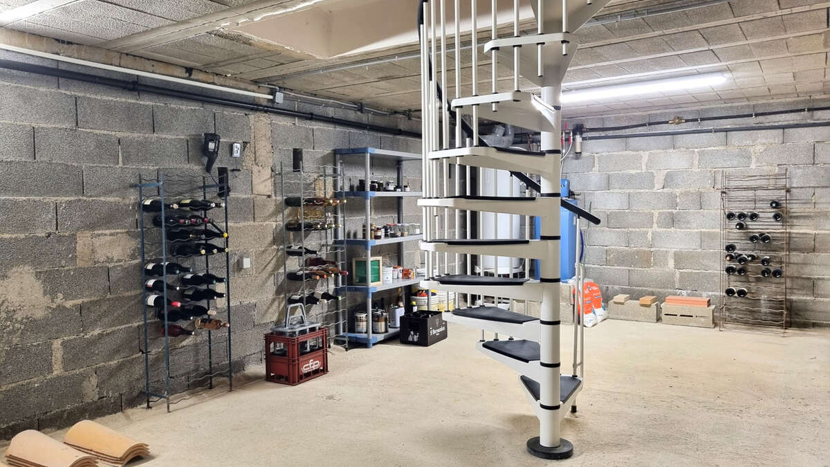 Maison à SAINT-CLEMENT-DE-RIVIERE