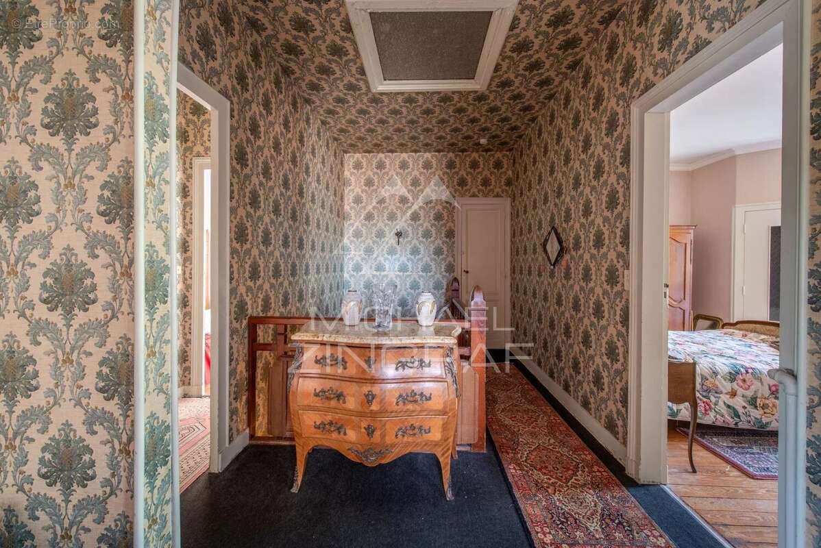 Michael Zingraf Bassin d’Arcachon présente : une maison de caractère au cœur de la Ville d’Hiver - photo 9