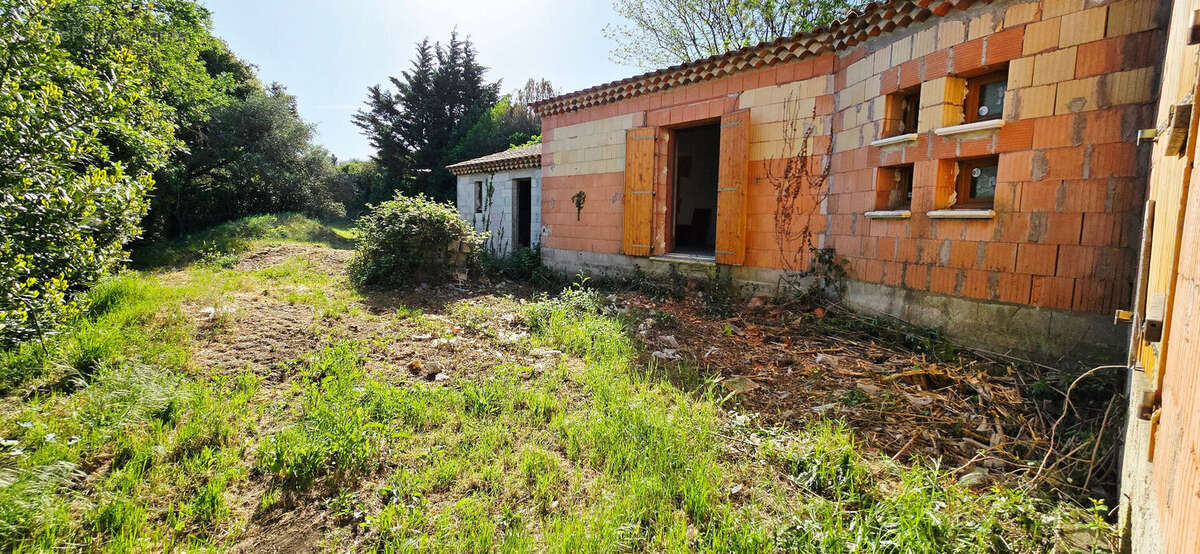 Maison à SAINT-PAULET-DE-CAISSON