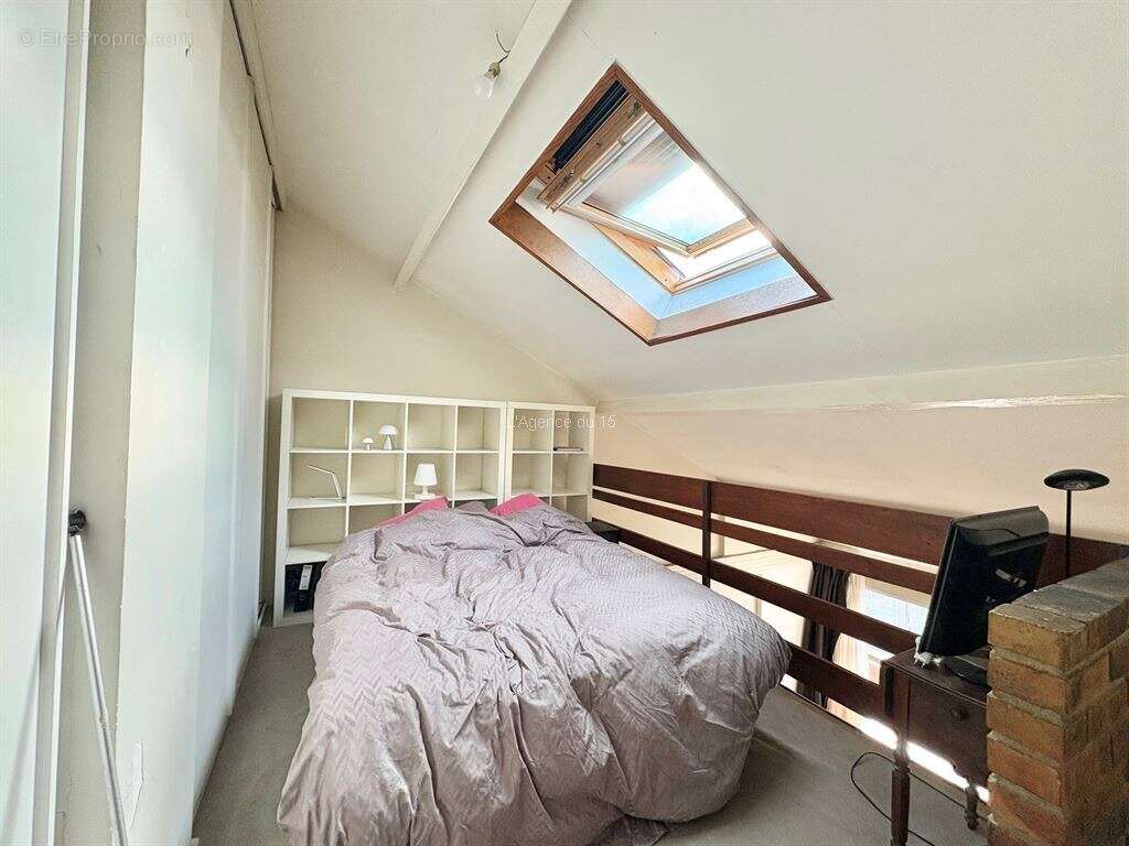 Appartement à PARIS-14E