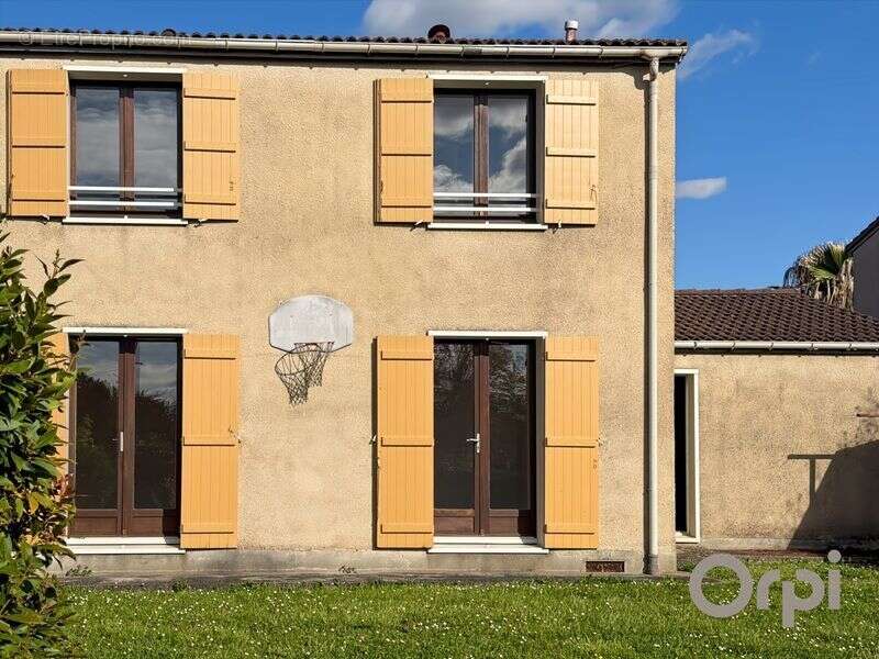 Maison à FLEURANCE