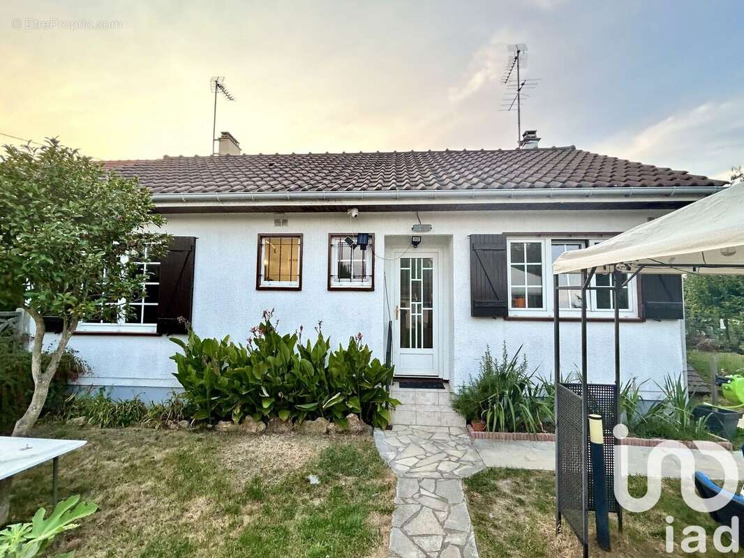 Photo 2 - Maison à YERRES