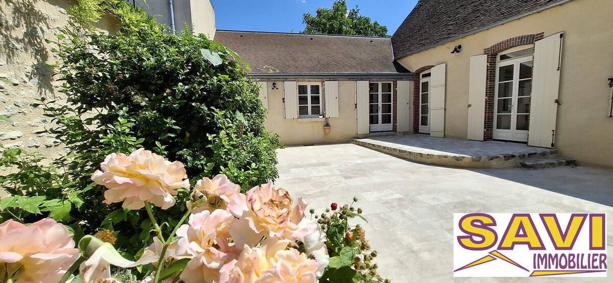 Maison à FERRIERES-EN-GATINAIS
