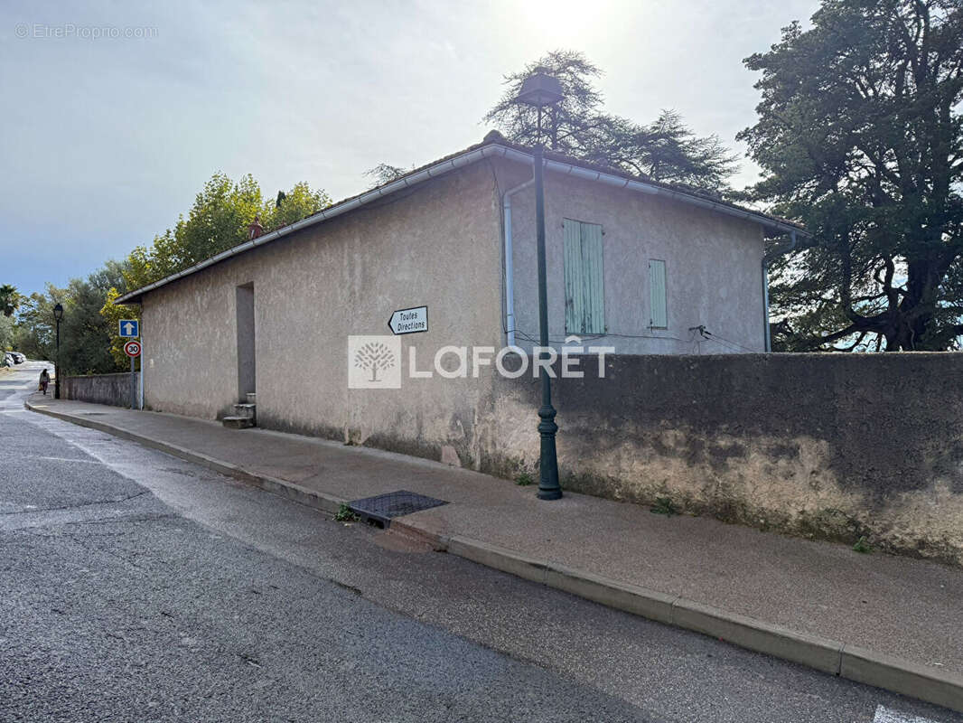 Maison à MONTAUROUX