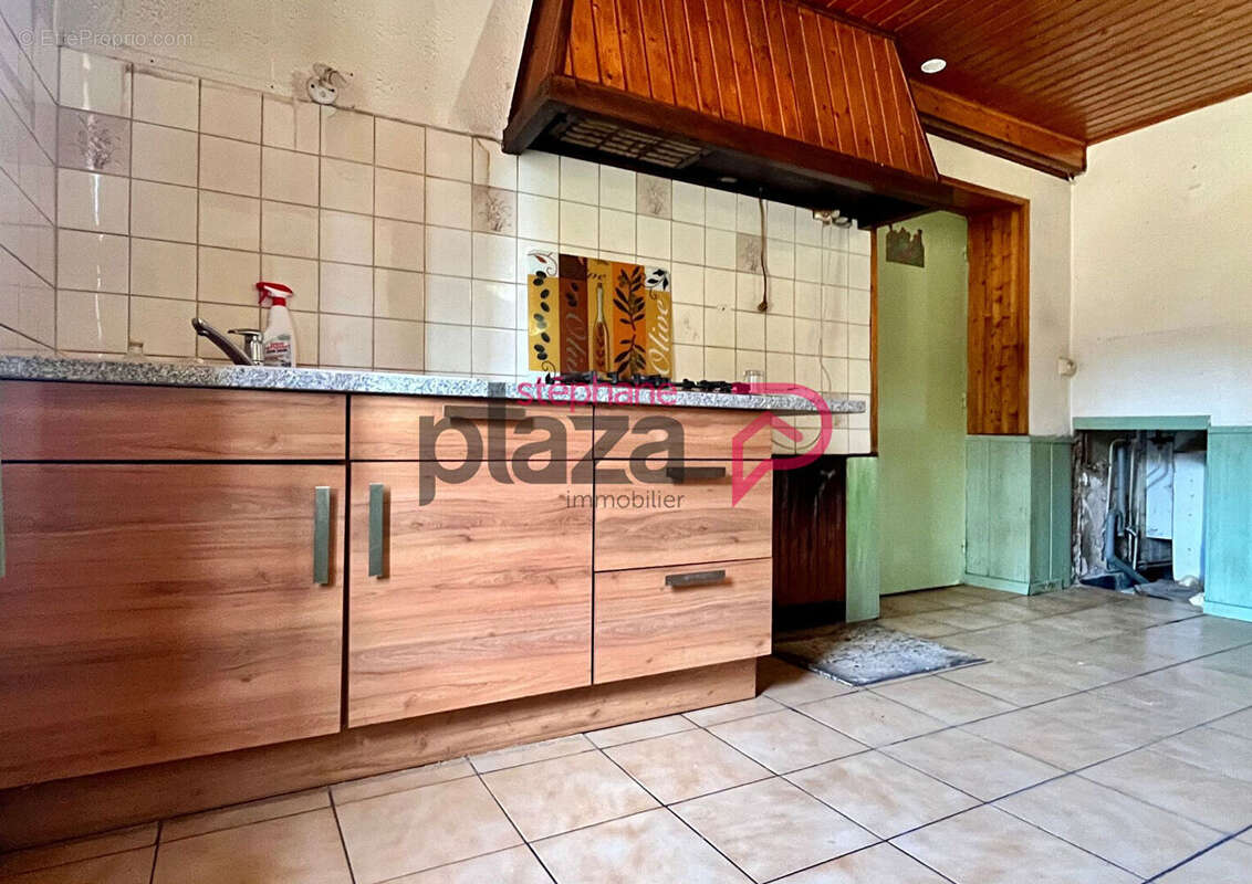 Maison en pierres Foncine Le Haut 7 pièce(s) 185 m2 - photo 9