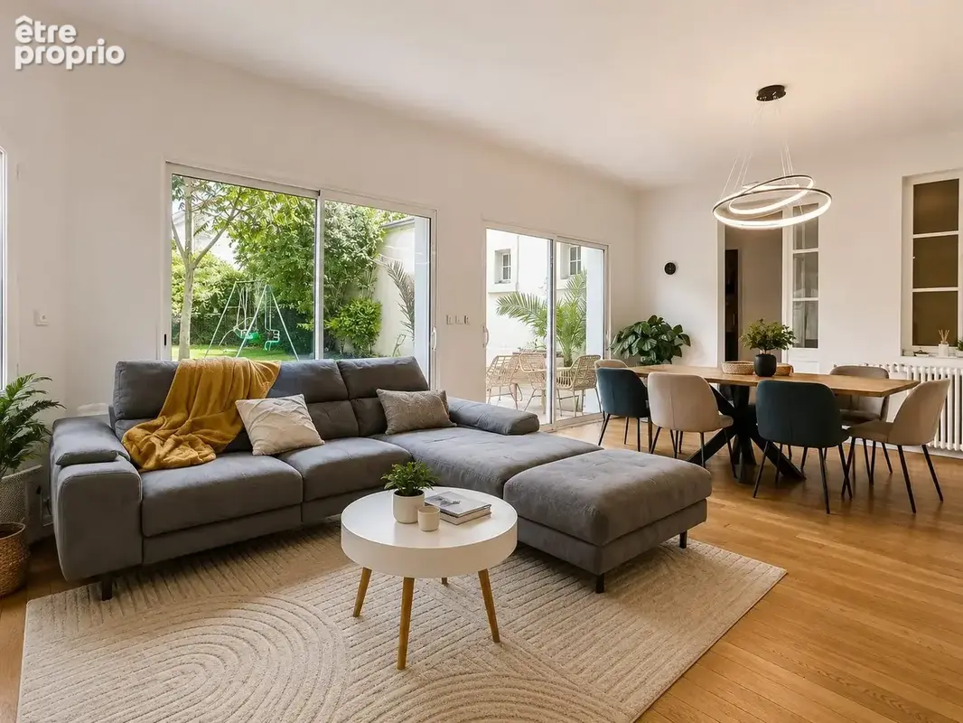 Maison 190 m² à Saint-Maur-Des-Fosses  - photo 3