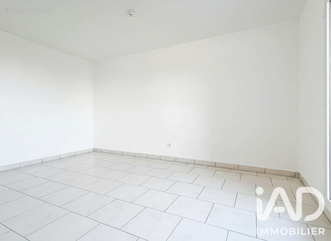 Maison 67 m² à Raix  - photo 5