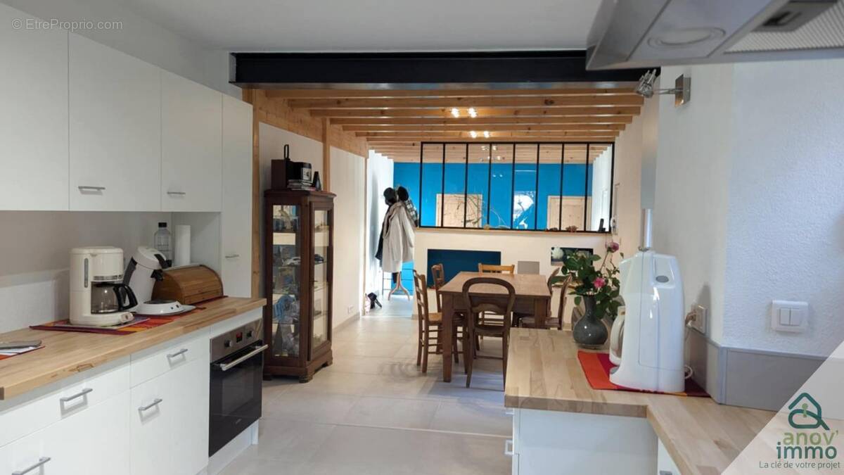 Maison à SAINT-ETIENNE-DE-CROSSEY