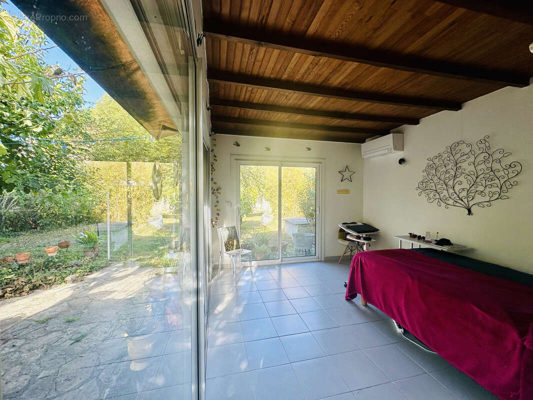 Maison à SAINT-JEAN-DE-VEDAS