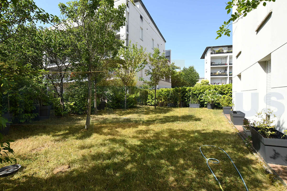 Appartement à SAINT-CYR-L'ECOLE