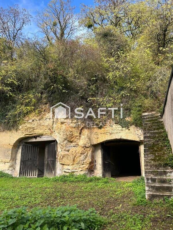 Photo 1 - Parking à LANGEAIS