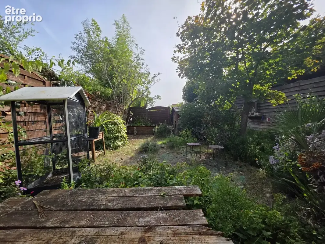 Montélimar - maison sur 2 niveaux a finir de rénover - photo 3