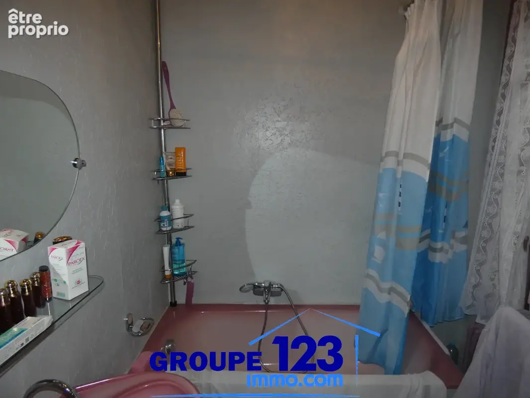 Maison et local commercial - photo 8